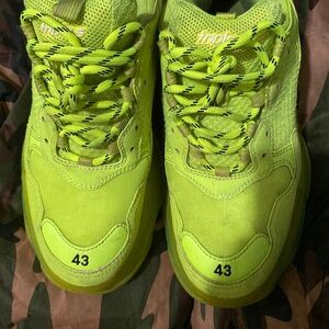 Balenciaga triple s